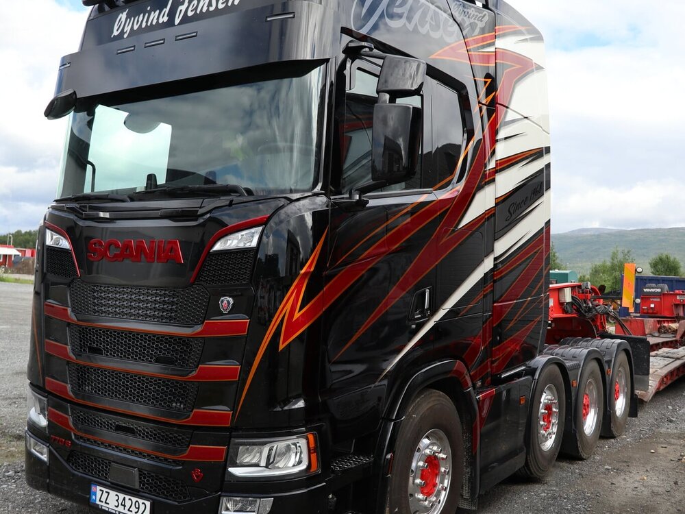 Tekno Tekno Scania NGS 8x4 zwaartransport trekker JENSEN