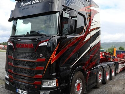 Tekno Tekno Scania NGS 8x4 zwaartransport trekker JENSEN