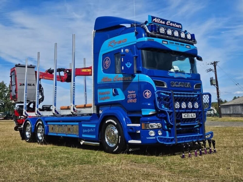 Tekno Tekno Scania R6 streamline Highline wood transport combination ALLAN CARTNER