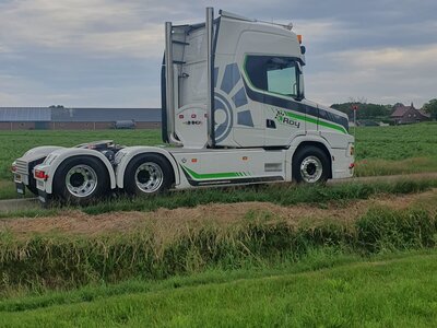 Tekno Tekno Tuft S-Highline 6x4 tractor VAN ROY