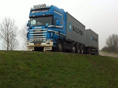 Tekno Tekno Scania 4-serie Topline 8x2 containercombi HOVETRA
