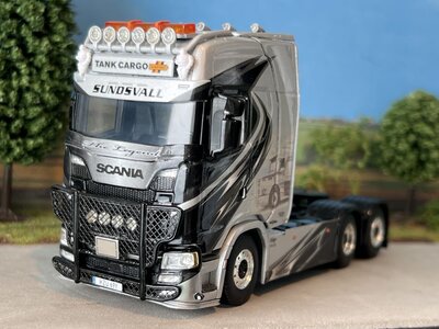 WSI WSI Scania S Highline 6x2 TANK CARGO