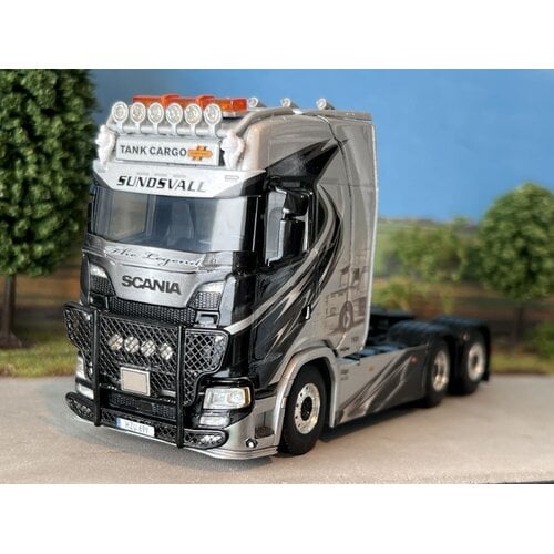 WSI WSI Scania S Highline 6x2 TANK CARGO