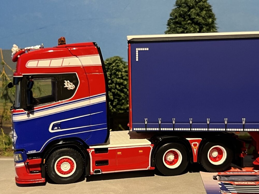 WSI WSI Scania S Highline 6x2 + 3-as schuifzeilen oplegger R. SCHOONUS