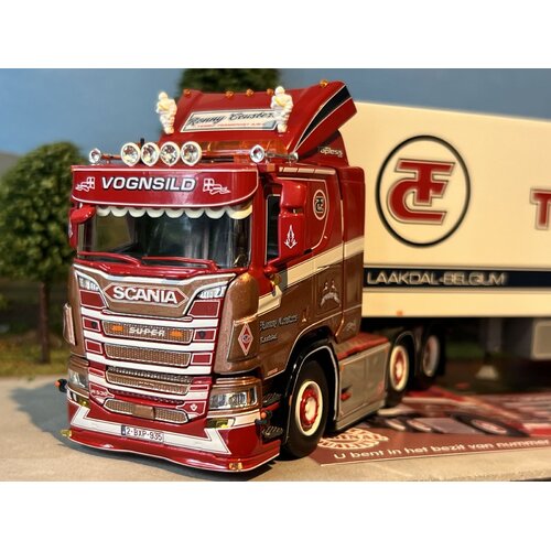 Tekno Tekno Scania R-serie low roof 6x2 with 3-axle reefer trailer RONNY CEUSTERS