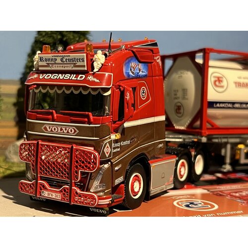 Tekno Tekno Volvo FH05 6x2 Globetrotter XL with 20ft. Iso tankcontainer RONNY CEUSTERS