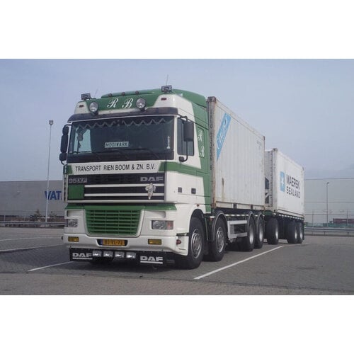 WSI WSI DAF 95XF 8x2 with 7-axle container combi + 2x 20ft container RIEN BOOM