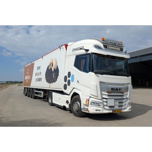 WSI WSI Daf XG+ 4x2 met 4-assige beweegbare vloer trailer COMGOED