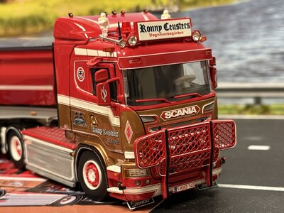 Tekno Tekno Scania R Lowline 4x2 with 3-axle tipper trailer RONNY CEUSTERS