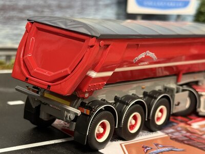 Tekno Tekno Scania R Lowline 4x2 with 3-axle tipper trailer RONNY CEUSTERS
