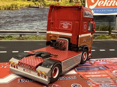 Tekno Tekno DAF XF Super Space Cab 4x2  RONNY CEUSTERS