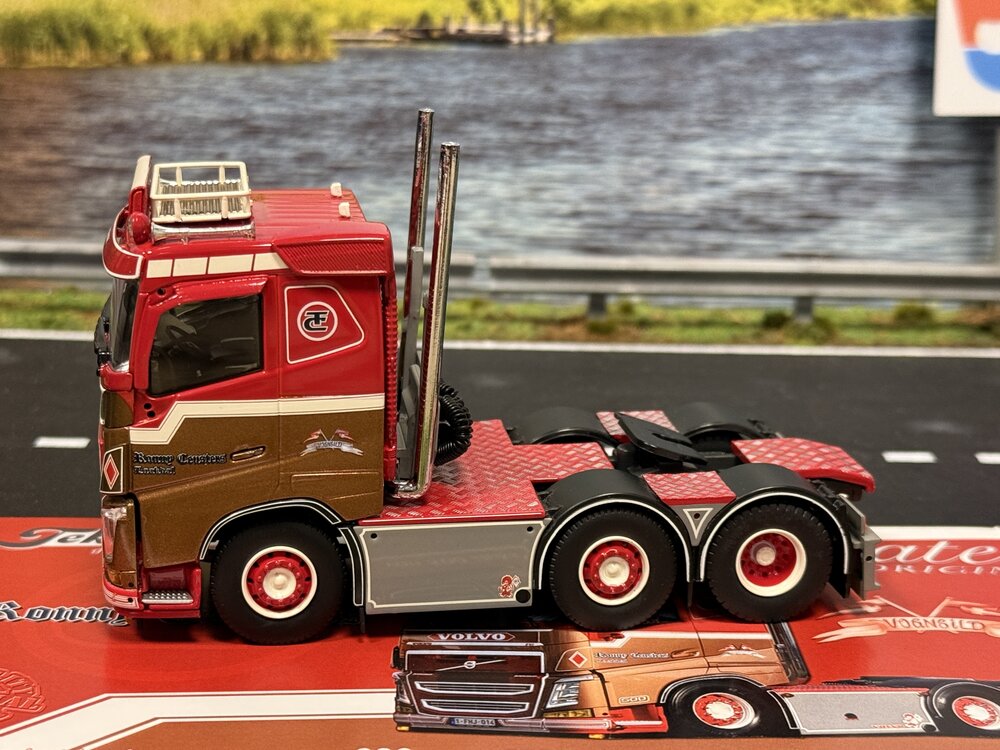 Tekno Tekno Volvo FH04 6x2 RONNY CEUSTERS