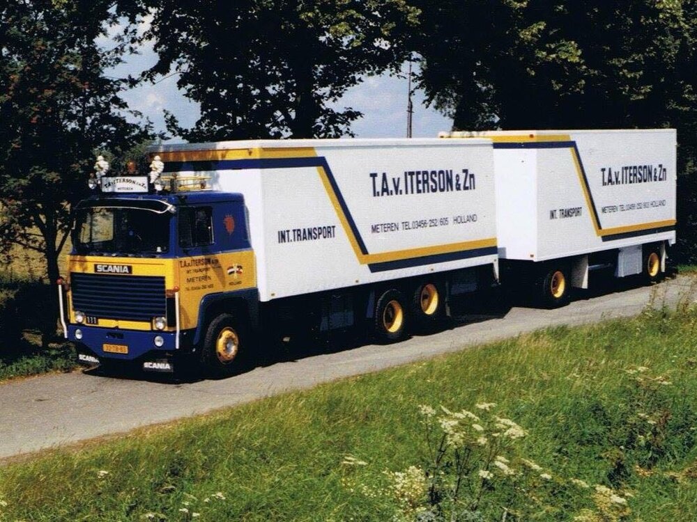 Tekno Tekno Scania 111 6x2 motorwagen met 2-assige schamel aanhanger T.A. VAN ITERSON