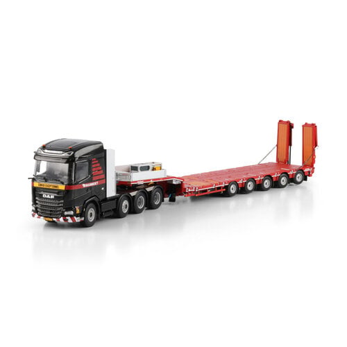Mammoet store WSI DAF XG 8x4 with 5-axle Manoovr MAMMOET