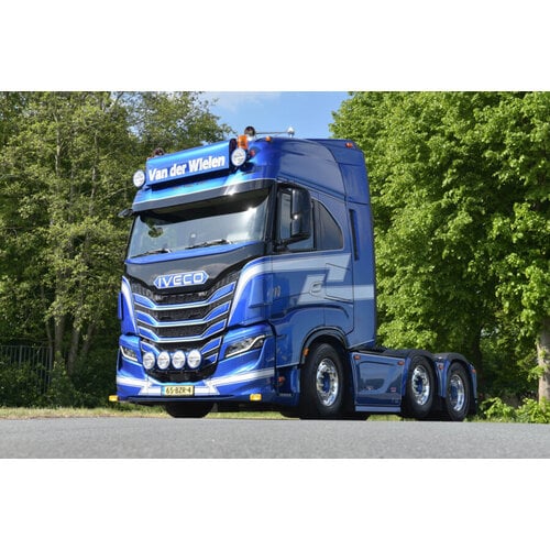 WSI WSI Iveco S-way High 6x2 V.O.F. VAN DER WIELEN