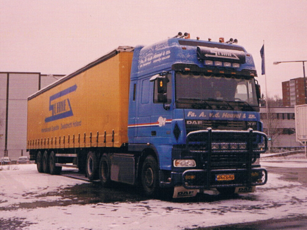 WSI WSI DAF 95XF Super Space Cab 6x2 with 3-axle curtainside trailer FA. A. V.D. HEUVEL & ZN.