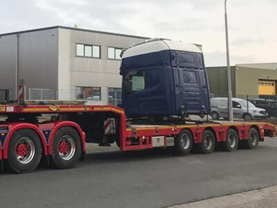 WSI WSI Scania R6 Topline 8x4 with 4-axle semi lowloader + Palfinger PK 150002 SH MC FADYENS