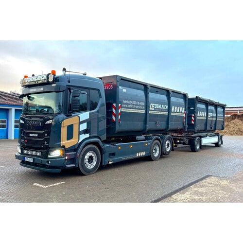 WSI WSI Scania R Normal 6x2 motorwagen met haakarm systeem met 2-assige container trailer+ 2 x container OEHLRICH