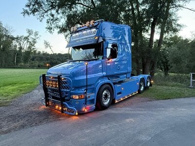 Tekno Tekno Scania Torpedo Topline 6x4 ROBIN WALTER