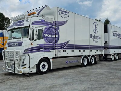 Tekno Tekno Volvo FH05 Globetrotter Zweedse 24m combi MALMBERGS