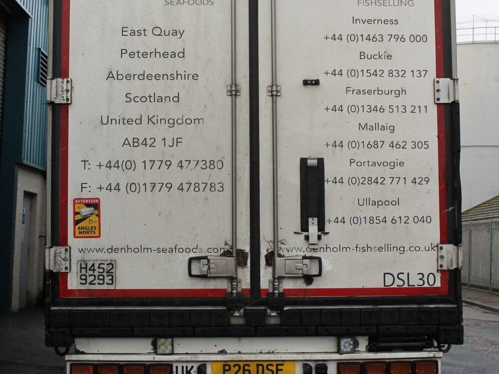 WSI WSI Scania S 6x2 met 3-as koeloplegger DENHOLM SEAFOODS Peterhead Scotland
