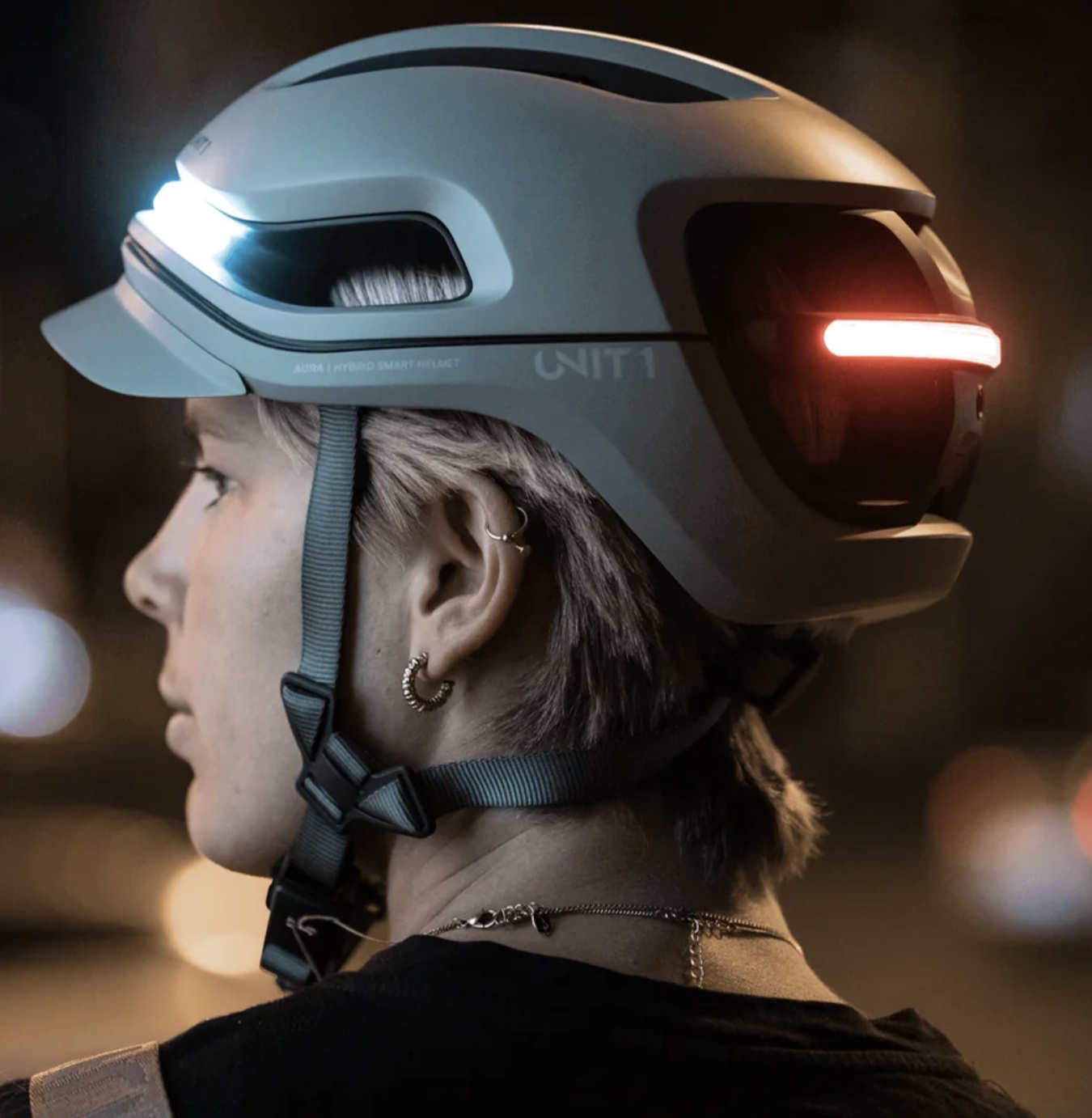 UNIT 1 AURA Smart Helmet