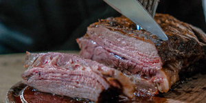 Vuurschaal bbq: buiten koken op vuur