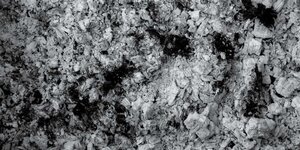 As uit de houtkachel: waar laat je het?