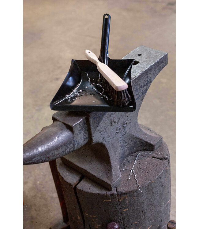 Vikan Kehrschaufel Metall, 245 mm, Schwarz