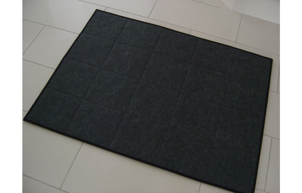 Le tapis de désinfection peut être renversé