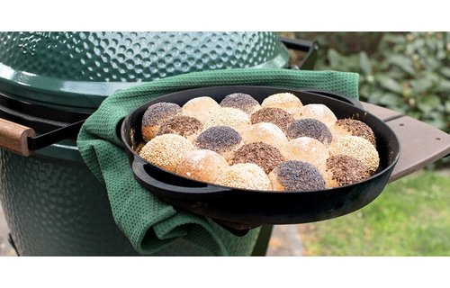 Big Green Egg ® Cast Iron Skillet