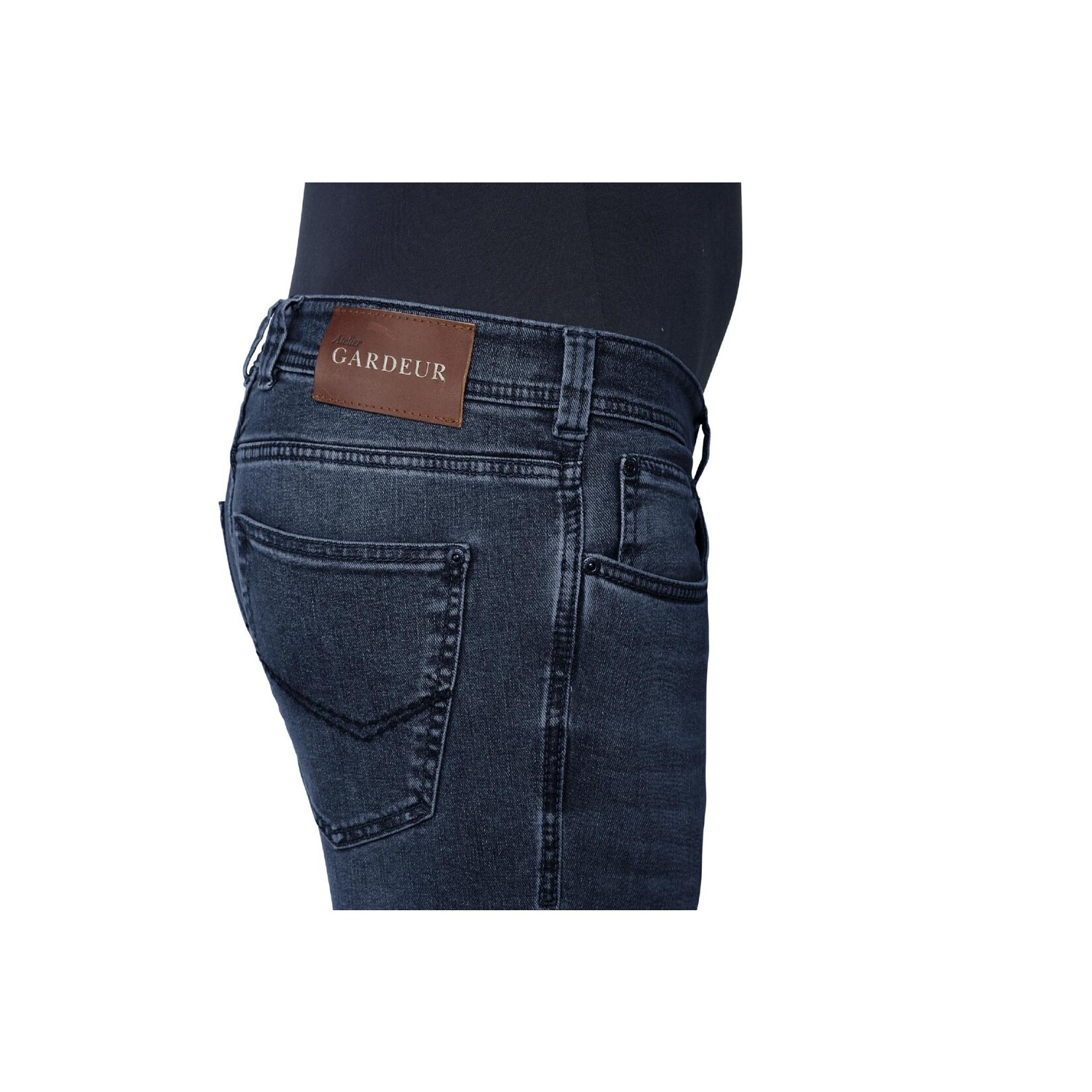 Gardeur Sandro slim jeans donkerblauw 470731-169