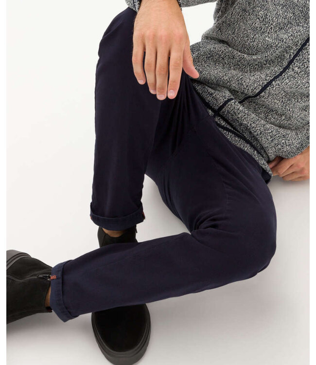 Silvio modern fit chino marine