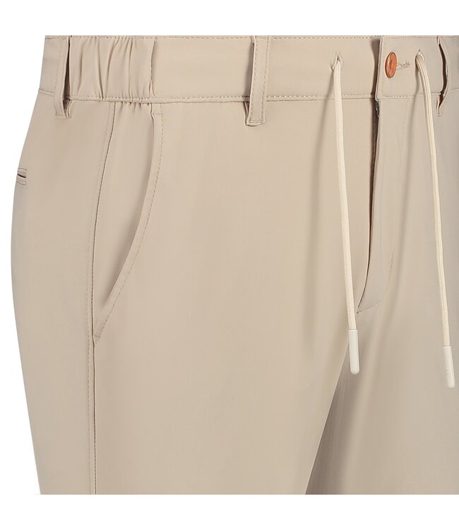 slim fit travel chino light sand