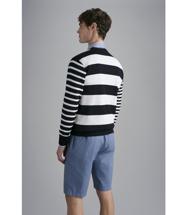 wollen trui met gestreept patroon