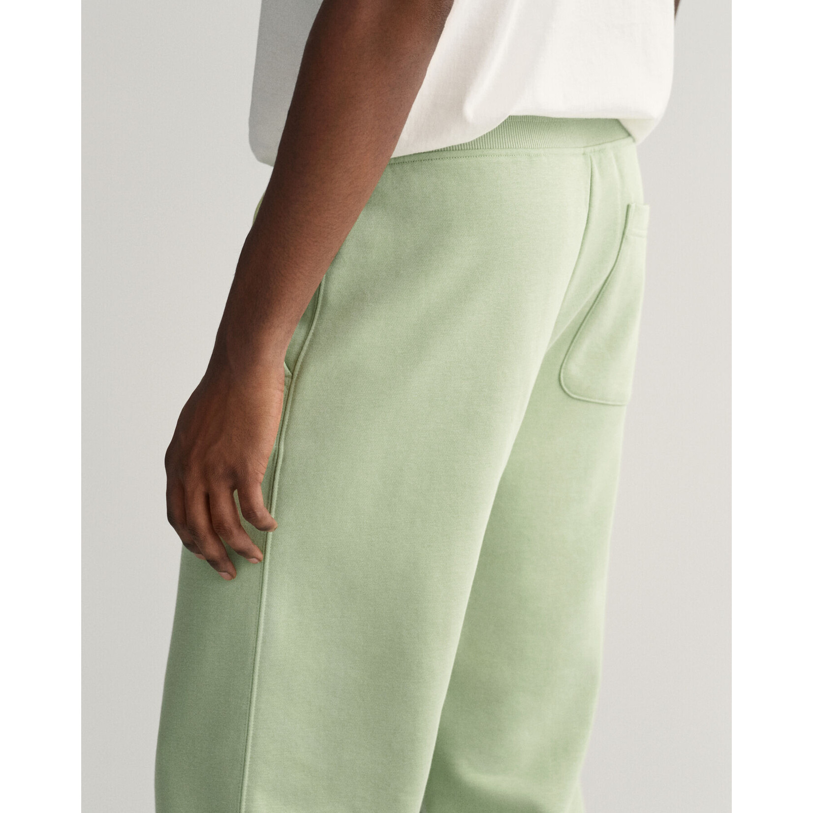 GANT shield joggingbroek matcha groen