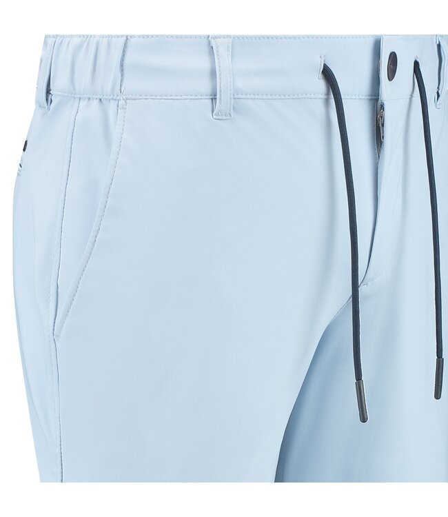 travel shorts light blue