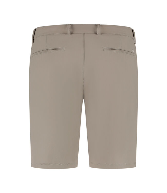 travel short sea green