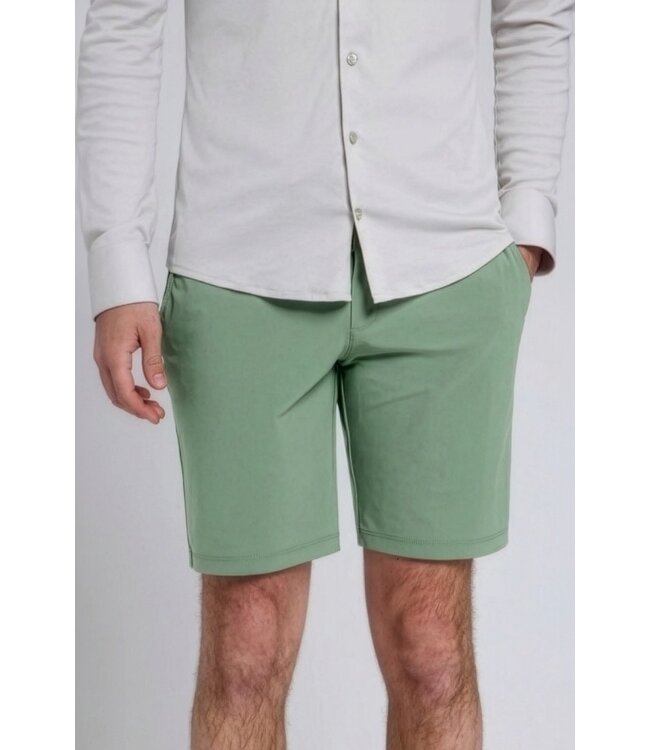 travel short pistache