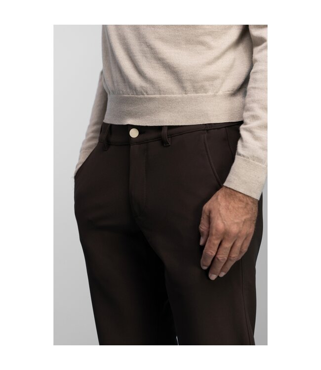 bonded sensitive travel chino bruin