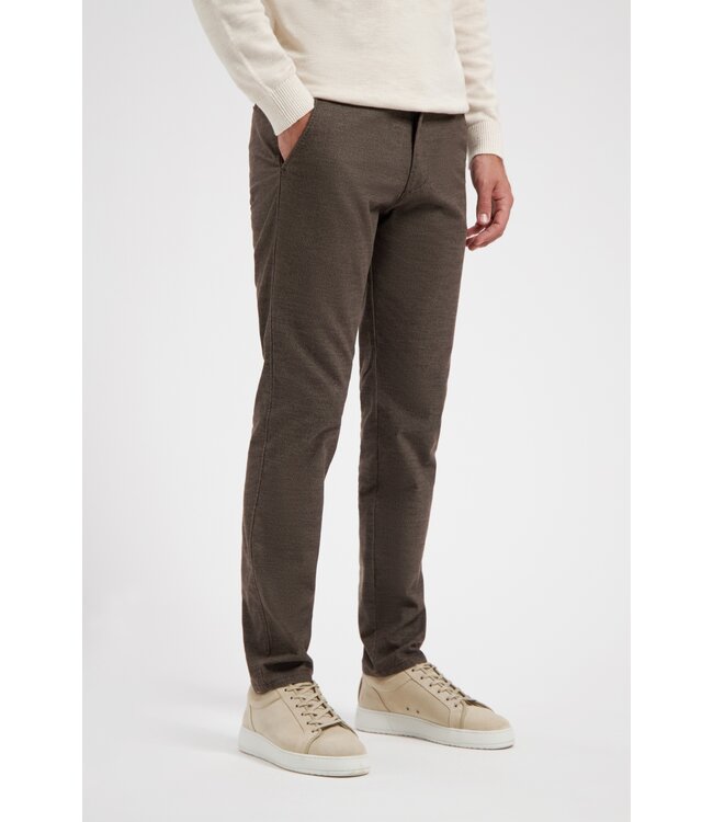 elegance chino bruin herringbone