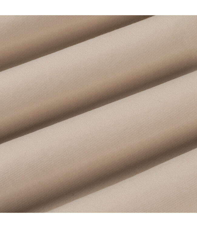 pleated chino beige