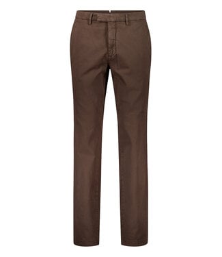 G1920 Tybalt-4 modern fit chino bruin