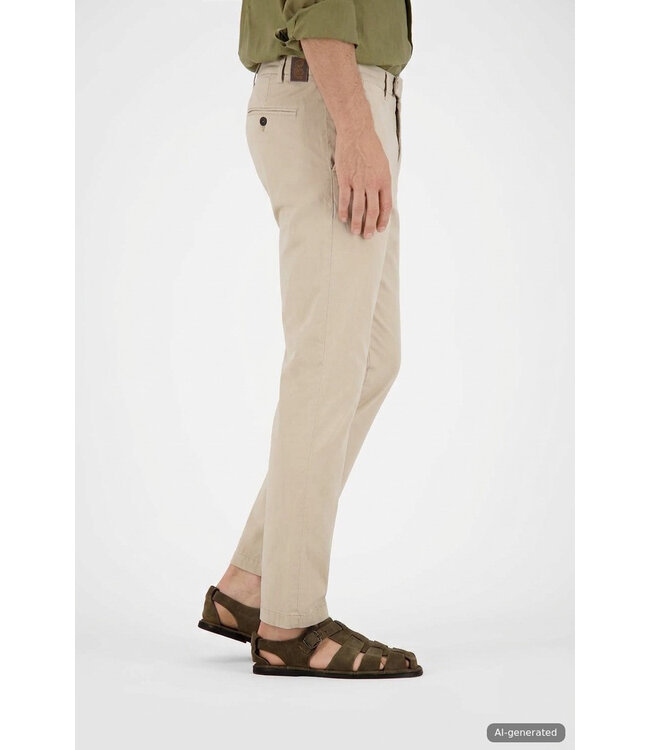 Tybalt-4 modern fit chino beige