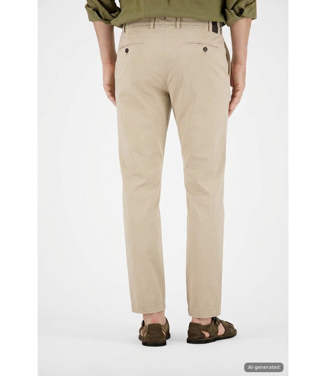 Tybalt-4 modern fit chino beige
