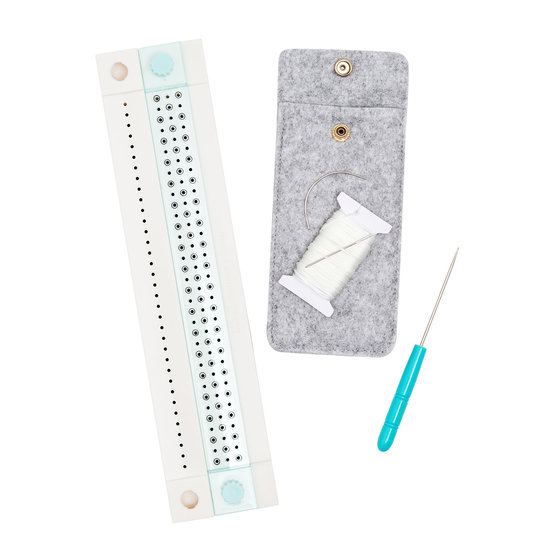 We R Memory Keepers We R Memory Keepers Book Binding Punch Guide
