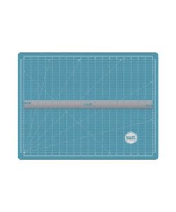 We R Memory Keepers Magnetic Cutting Mat & Ruler