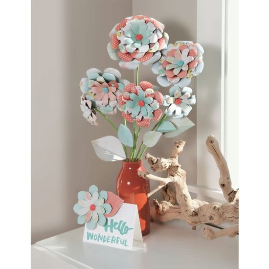 We R Memory Keepers We R Memory Keepers Flower Punch Board