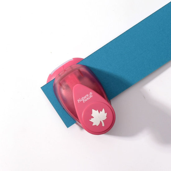 Vaessen Creative Vaessen Creative Figuurpons Small 5/8" - 1,5cm. Esdoornblad