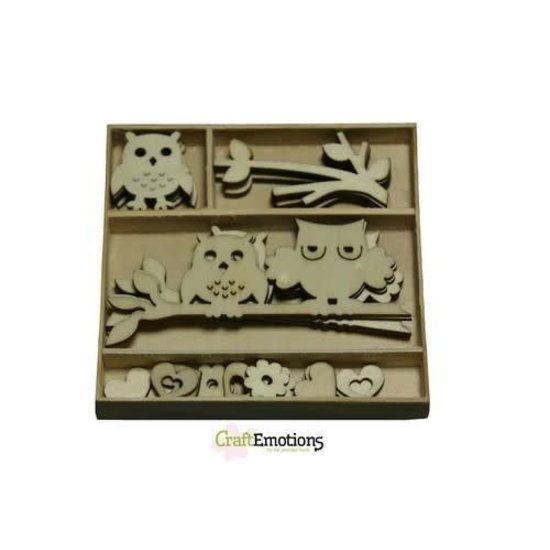 CraftEmotions Houten ornamenten Uiltjes  doosje 10,5 x 10,5 cm. 30 pcs .
